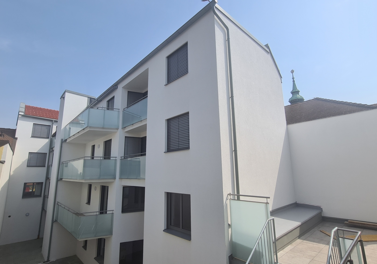 2000 Stockerau; WHA Josef Wolfik Str. 3